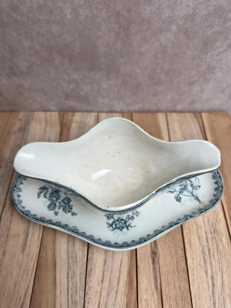 Terre De Fer Saint-amandinoise Margot model sauce boat – antique blue decor – photo 4